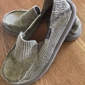Sketchers Corduroy loafers